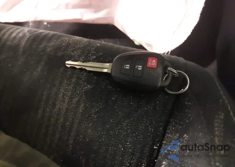 2013 Toyota Rav4 Xle from USA, damaged, VIN JTMRFREV1D5028879